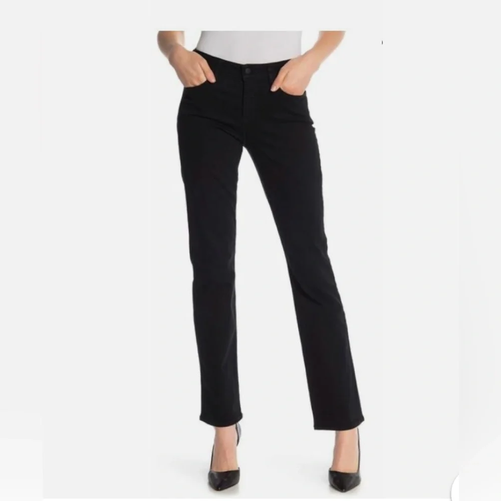 NYDJ jeans size 6 Marilyn Straight Black Bling Pockets PERFECT 🖤🖤🖤‎